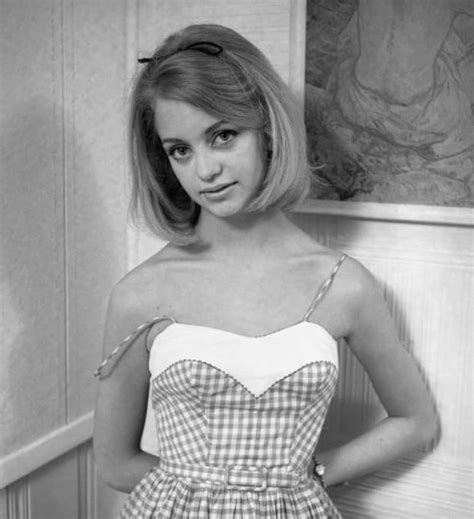 goldie hawn young